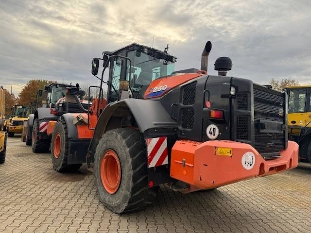 Hitachi ZW 250-6 - 轮式装载机:图5 Hitachi ZW 250-6 - 轮式装载机:图5