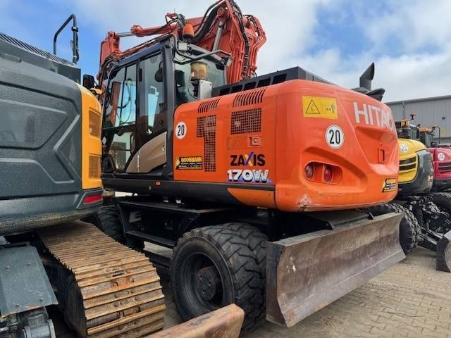 Hitachi ZX 170 W - 轮式挖掘机:图3 Hitachi ZX 170 W - 轮式挖掘机:图3