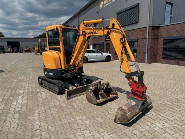 Hyundai R25Z-9 AK - 小型挖掘机:图3 Hyundai R25Z-9 AK - 小型挖掘机:图3