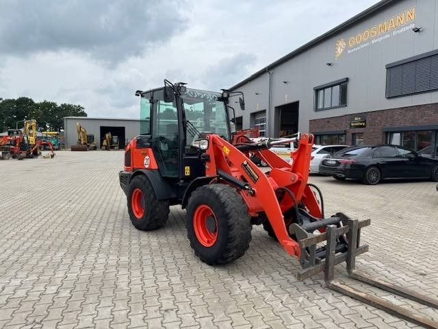 KUBOTA R090 - 轮式装载机:图5 KUBOTA R090 - 轮式装载机:图5
