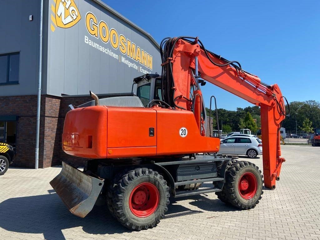 Liebherr A 900 C - 轮式挖掘机:图2 Liebherr A 900 C - 轮式挖掘机:图2