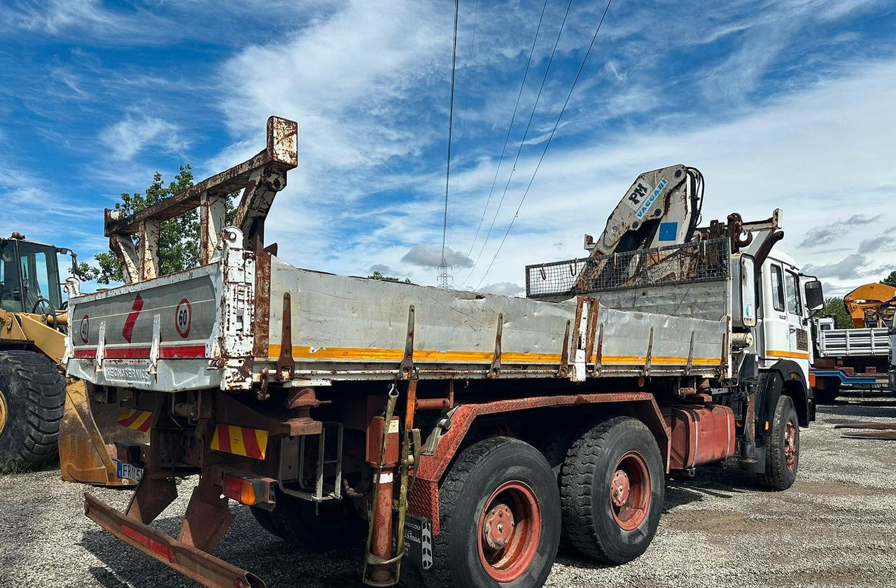 Iveco 330 26 con gru - 栏板式/ 平板卡车, 起重车:图4 Iveco 330 26 con gru - 栏板式/ 平板卡车, 起重车:图4