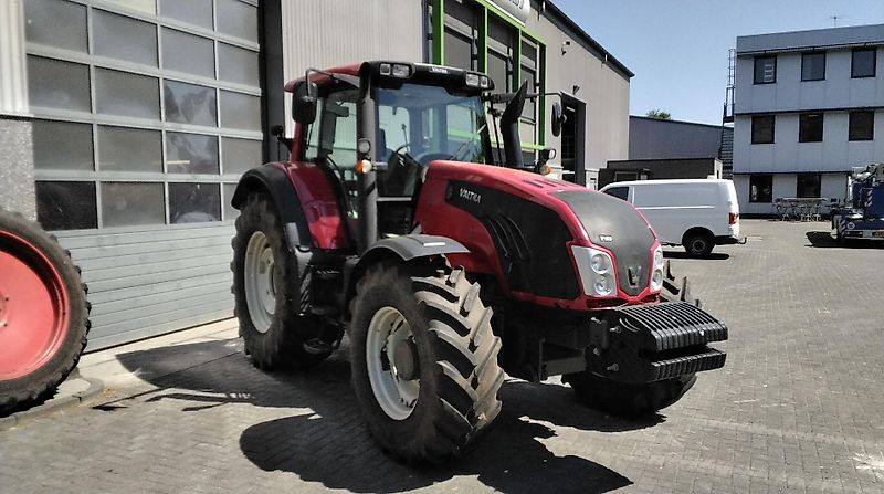 Valtra T153 Versu - 拖拉机:图3 Valtra T153 Versu - 拖拉机:图3