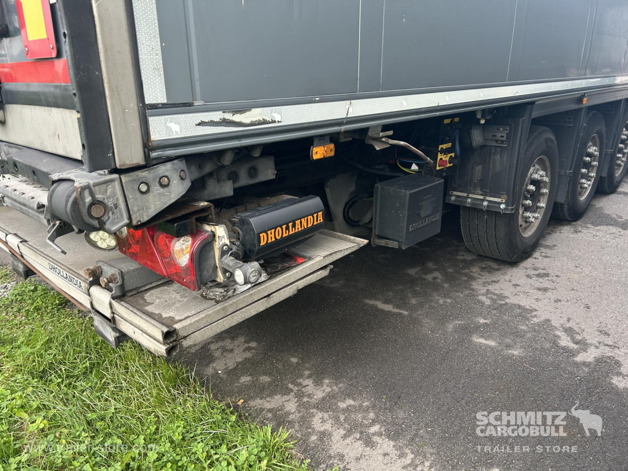 SCHMITZ Reefer Multitemp Taillift - 等温半拖车:图5 SCHMITZ Reefer Multitemp Taillift - 等温半拖车:图5