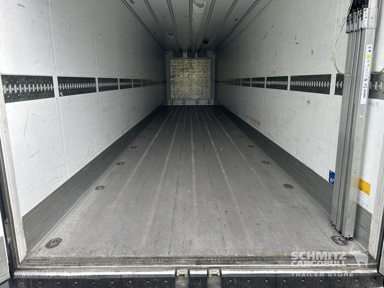 SCHMITZ Reefer Standard - 等温半拖车:图2 SCHMITZ Reefer Standard - 等温半拖车:图2