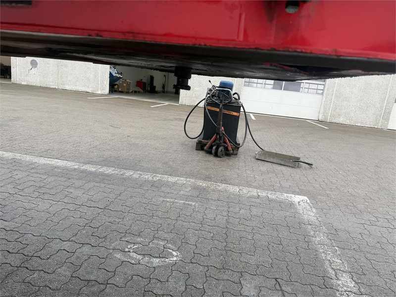 翻斗半拖车 KEL-BERG 37 m³:图9 翻斗半拖车 KEL-BERG 37 m³:图9