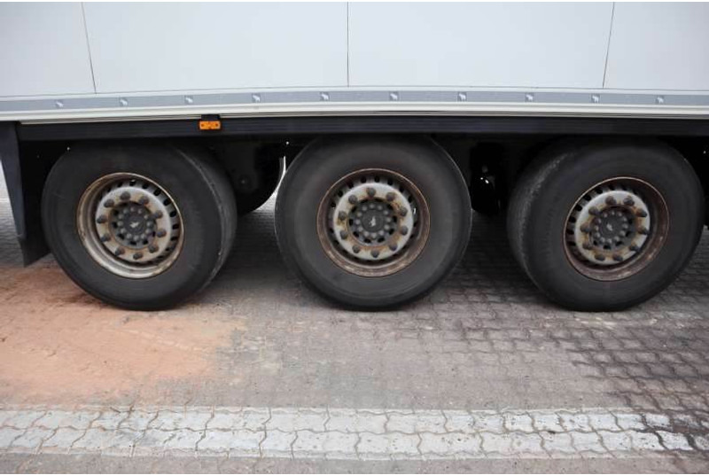 Schmitz Cargobull 33 pl. Meathanger/Fleischhängesystem/Kødophæng - 冷藏半拖车:图5 Schmitz Cargobull 33 pl. Meathanger/Fleischhängesystem/Kødophæng - 冷藏半拖车:图5