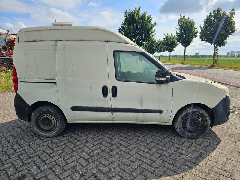 Opel Combo Combo-D-VANWXD1BA8AA - 汽车:图4 Opel Combo Combo-D-VANWXD1BA8AA - 汽车:图4