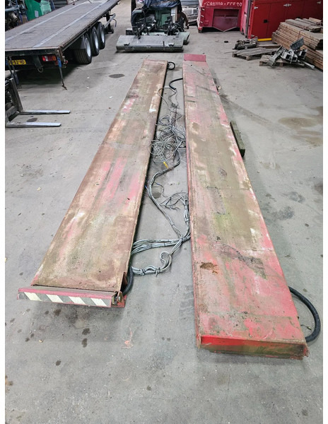 Stertil-Koni Ultra 4-koloms Hefbrug 17500KG - 备件:图3 Stertil-Koni Ultra 4-koloms Hefbrug 17500KG - 备件:图3