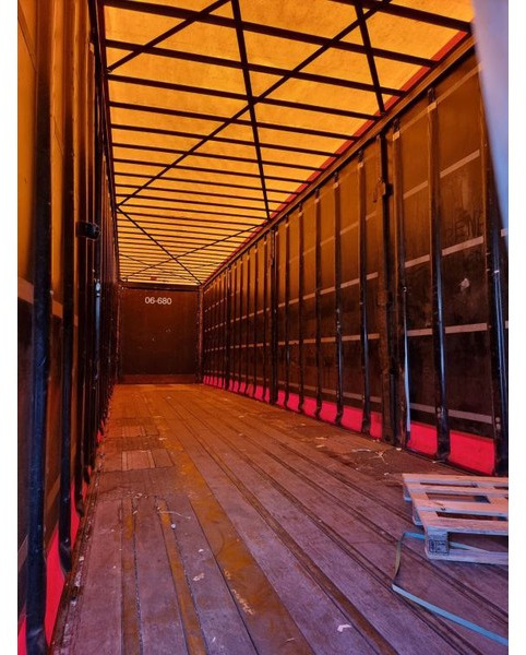 侧帘半拖车 Van Hool SAF：图10