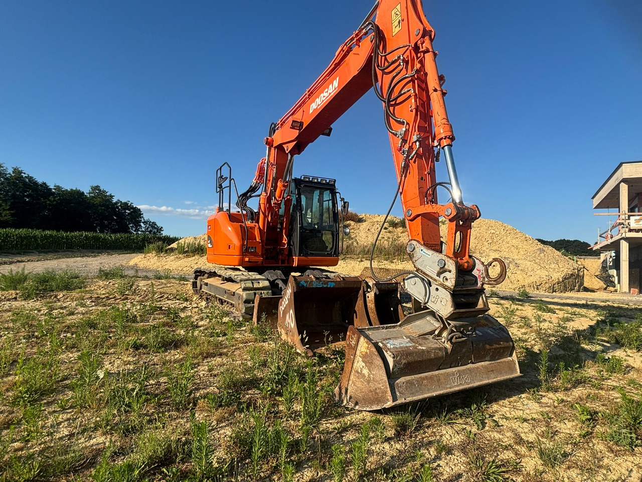 DOOSAN DX 140 LCR-3 - 履带式挖掘机:图3 DOOSAN DX 140 LCR-3 - 履带式挖掘机:图3
