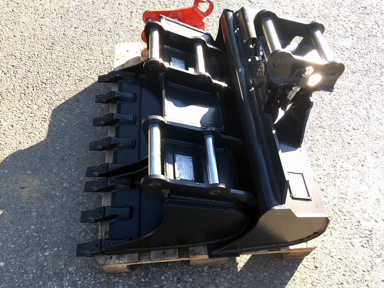 Geel-Martin Package of buckets - 铲斗 适用于 小型挖掘机:图2 Geel-Martin Package of buckets - 铲斗 适用于 小型挖掘机:图2