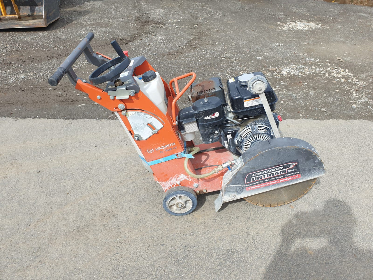 HUSQVARNA FS 400 LV - 建筑设备:图1 HUSQVARNA FS 400 LV - 建筑设备:图1