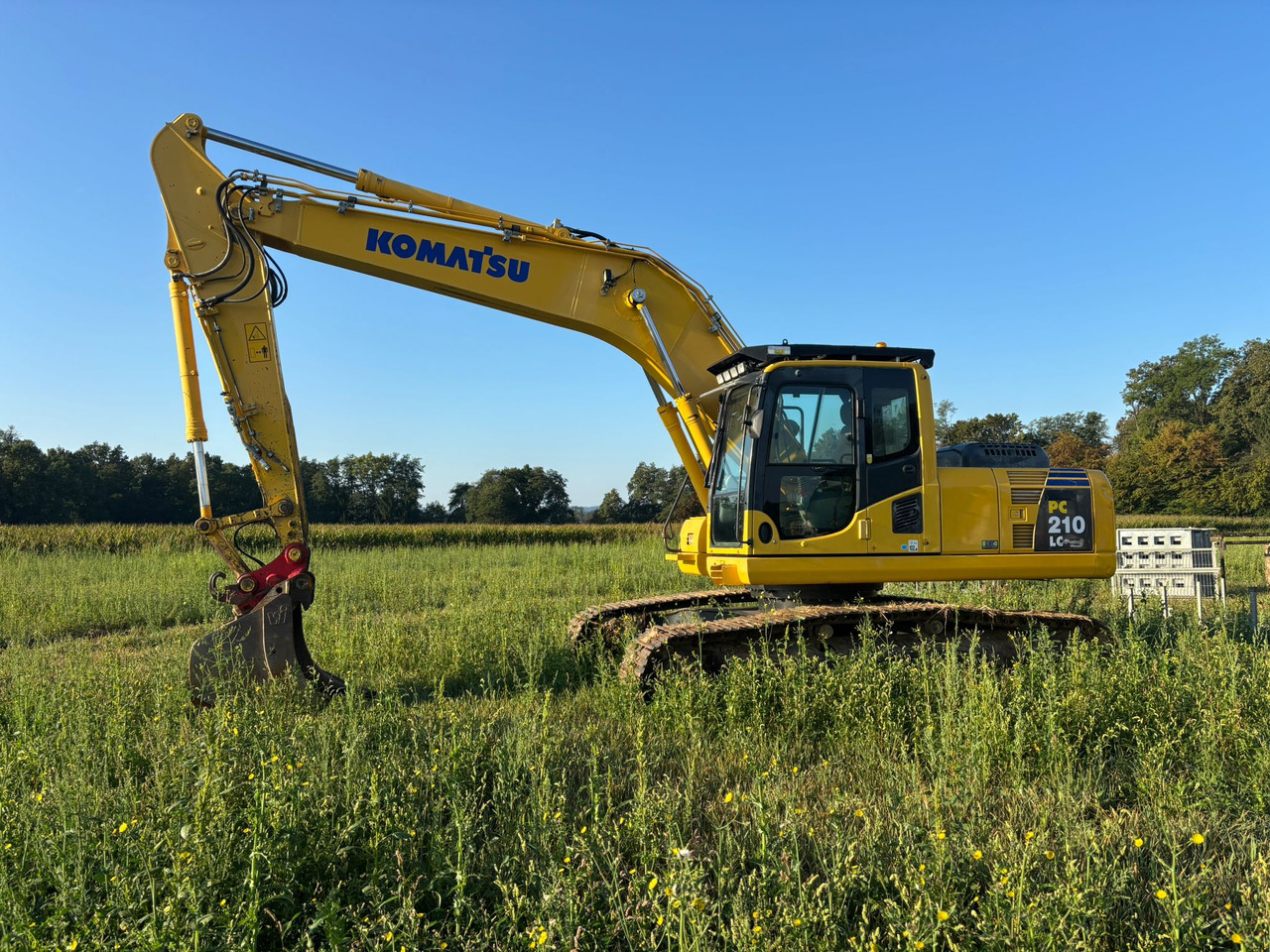 KOMATSU PC 210 LC-8 - 履带式挖掘机:图1 KOMATSU PC 210 LC-8 - 履带式挖掘机:图1