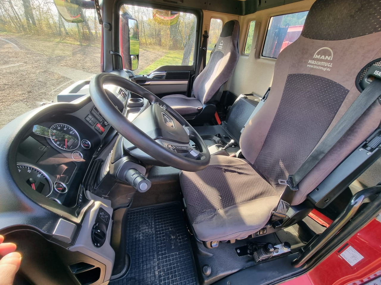 翻斗车 MAN TGS 35.510：图13