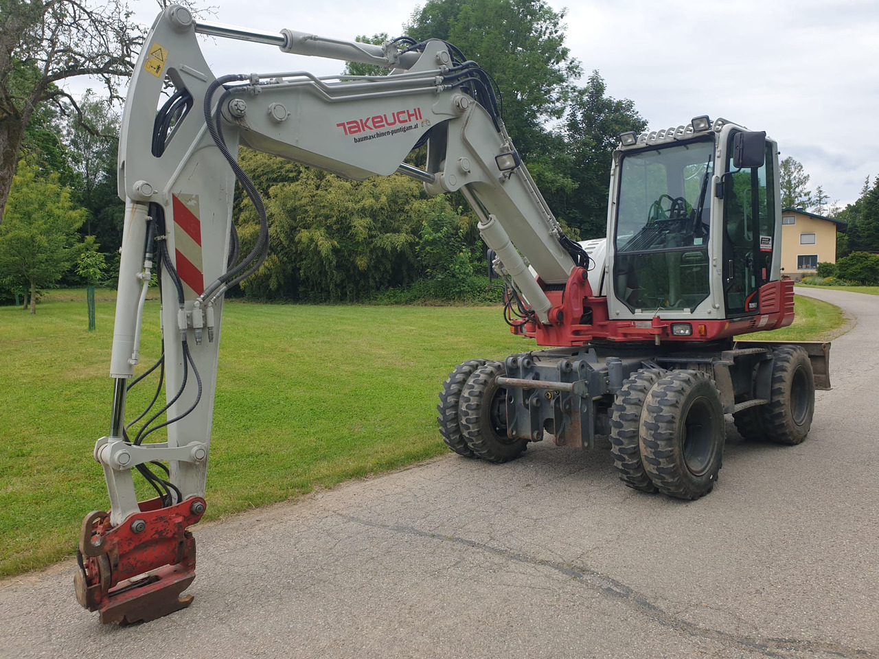 TAKEUCHI TB 295W - 轮式挖掘机:图3 TAKEUCHI TB 295W - 轮式挖掘机:图3