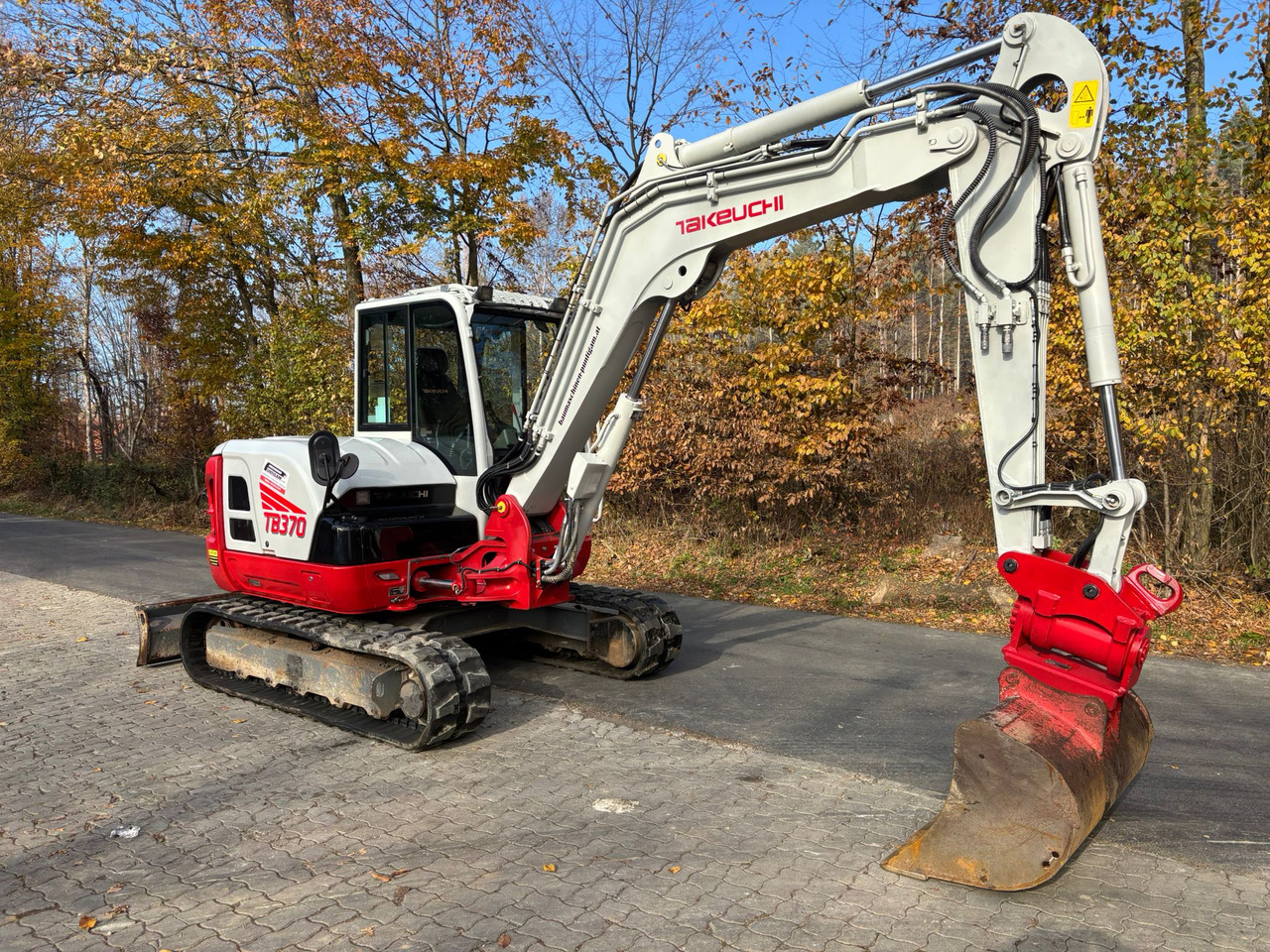 TAKEUCHI TB 370 - 小型挖掘机:图4 TAKEUCHI TB 370 - 小型挖掘机:图4