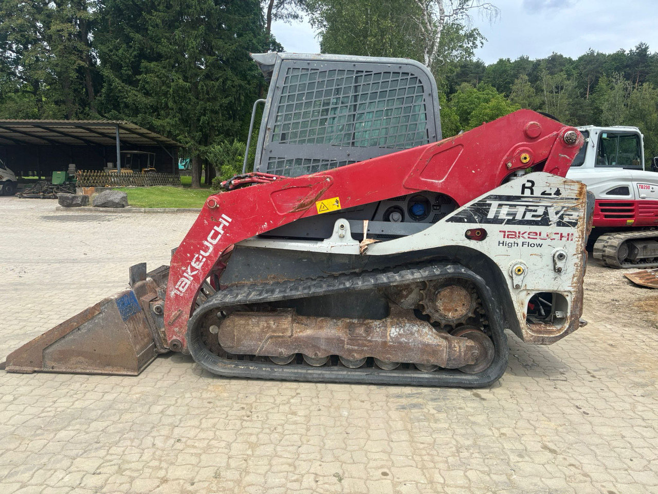 Takeuchi TL 12 V-2 - Engine defektive - 滑移装载机:图1 Takeuchi TL 12 V-2 - Engine defektive - 滑移装载机:图1