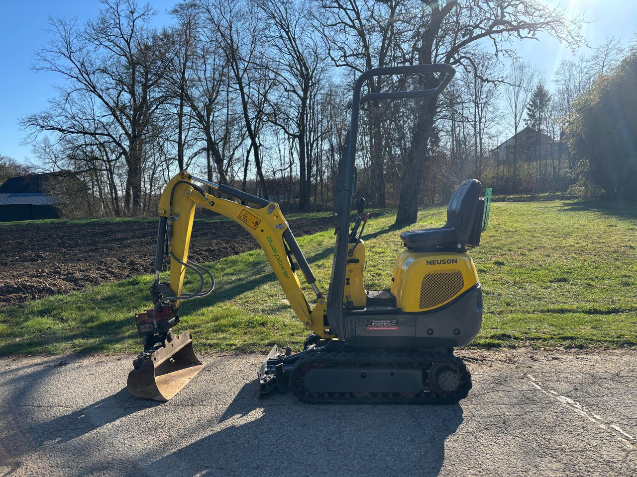 WACKER Neuson 803 - 小型挖掘机:图1 WACKER Neuson 803 - 小型挖掘机:图1