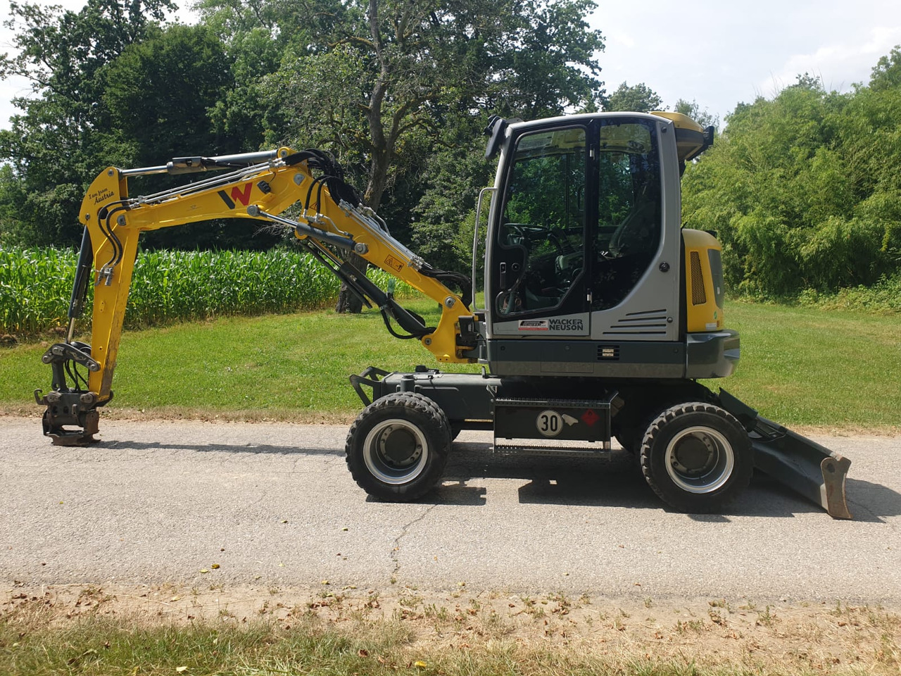 Wacker Neuson EW 65 - 轮式挖掘机:图1 Wacker Neuson EW 65 - 轮式挖掘机:图1