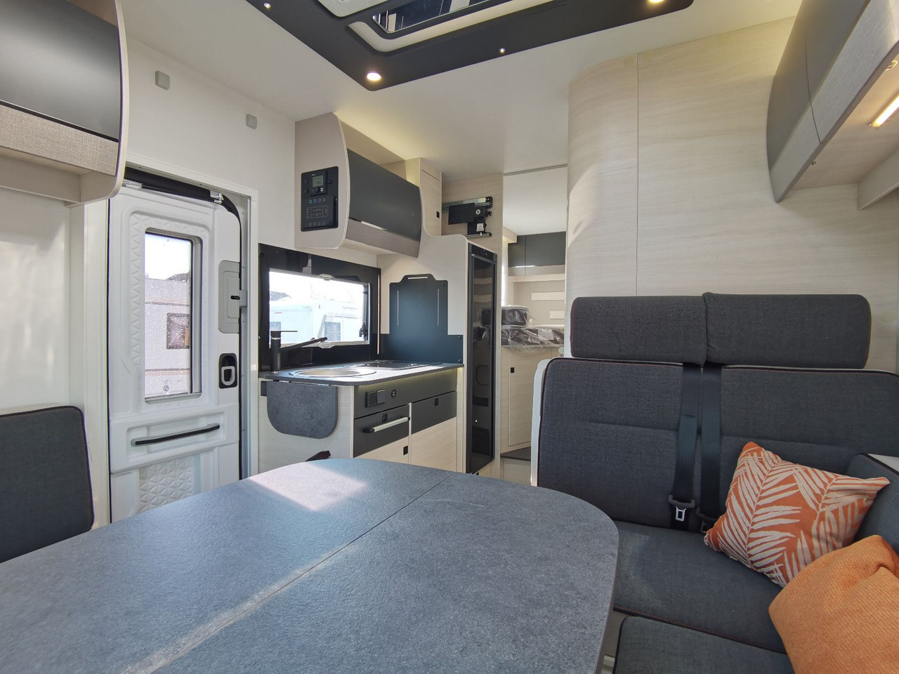 Chausson 627 TITANIUM /-2026- / 165PS - 8G. AUTOMATIK - 半集成房车:图4 Chausson 627 TITANIUM /-2026- / 165PS - 8G. AUTOMATIK - 半集成房车:图4