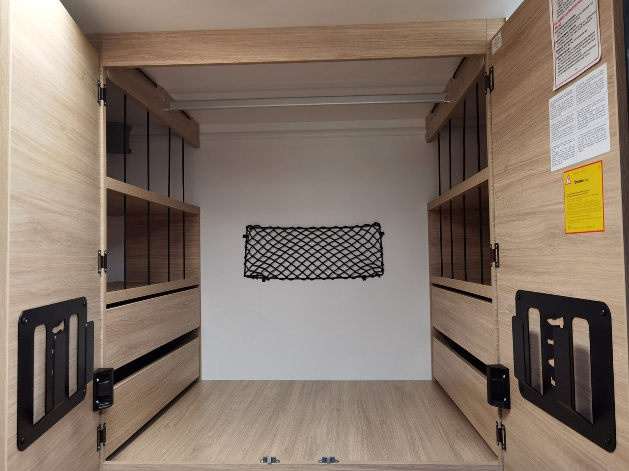 半集成房车 Chausson 650 TITANIUM / - 2026 - / 165PS - 8G. / HUBBETT：图22