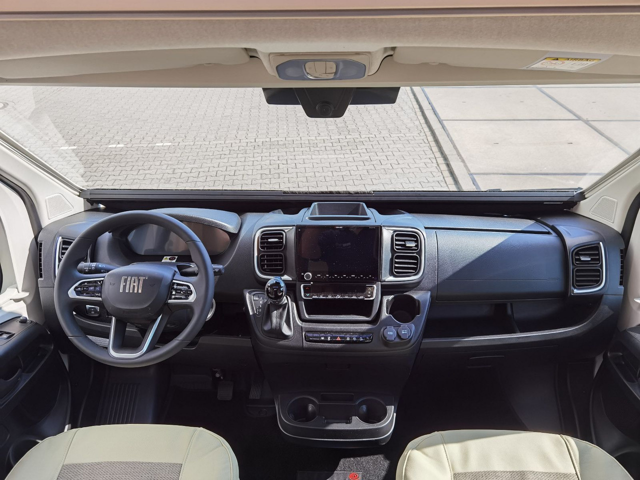 半集成房车 Eura Mobil PROFILA T 720 EB /-2026-/ EINZELBETTEN & RAUMBAD：图12