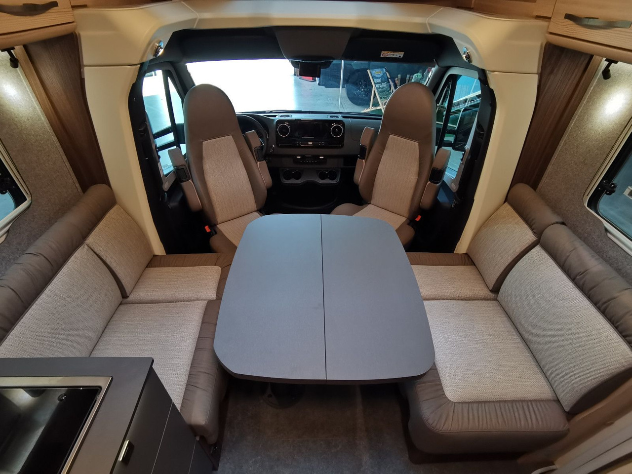 半集成房车 Eura Mobil PROFILA T 726 EF / -2025-/RAUMBAD & EINZELBETTEN：图16