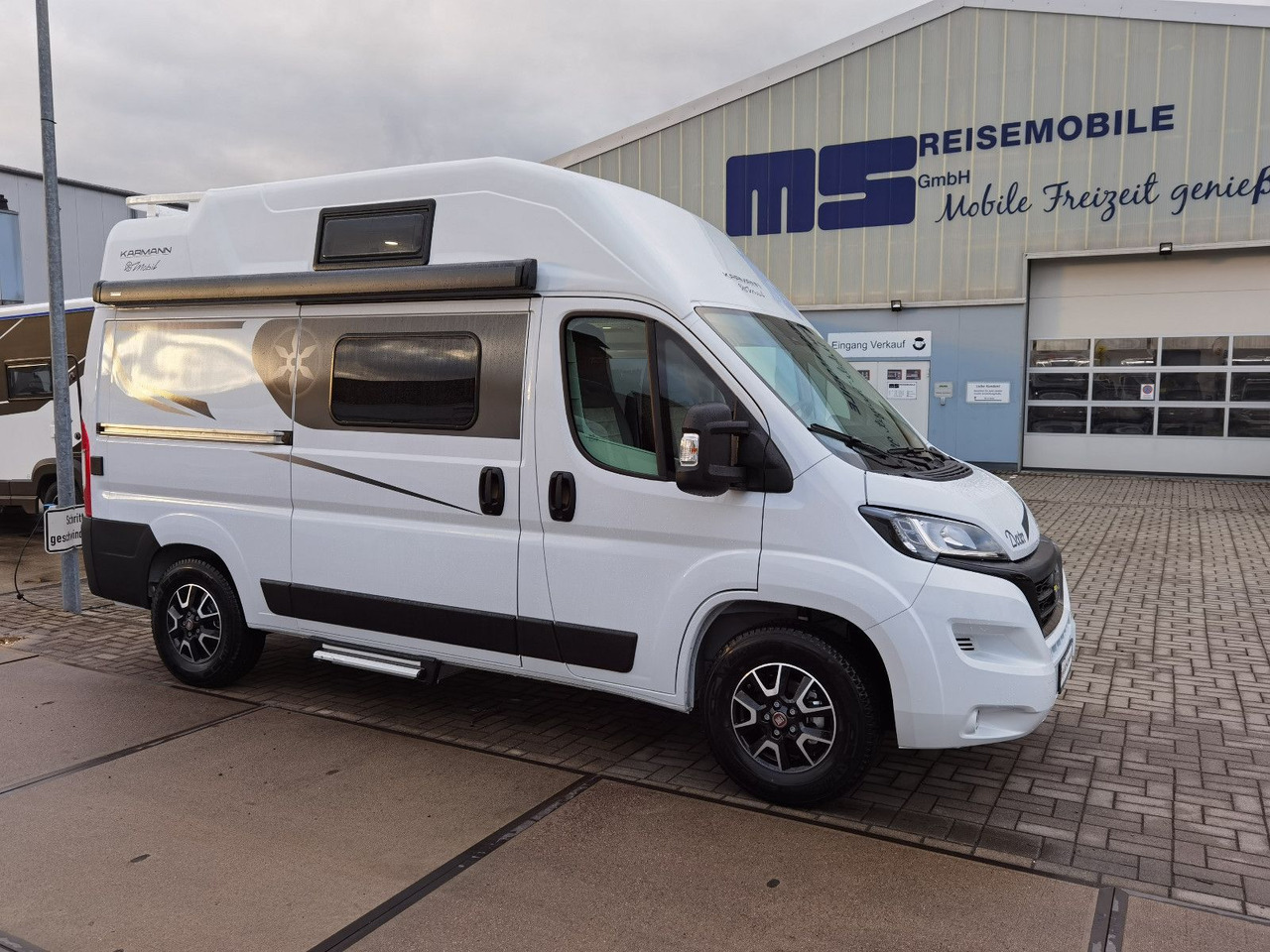 Karmann DEXTER 550 / 140PS / CONCEPT - PAKET & HUBBETT - 露营货车:图4 Karmann DEXTER 550 / 140PS / CONCEPT - PAKET & HUBBETT - 露营货车:图4
