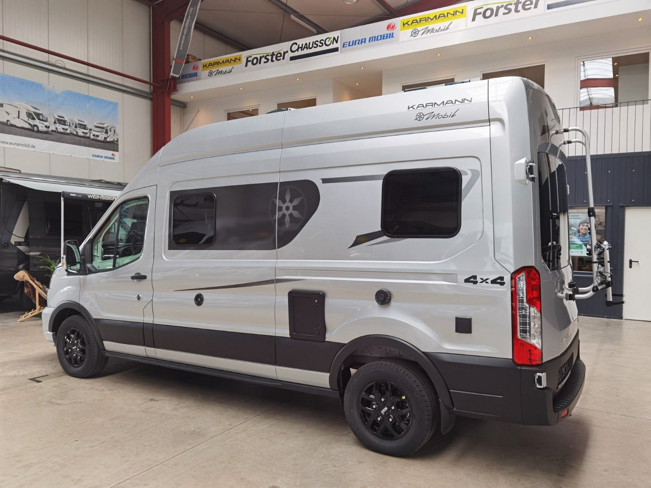 Karmann DEXTER 560 / 170PS - 4x4 / SOLAR & MARKISE & ALU - 露营货车:图5 Karmann DEXTER 560 / 170PS - 4x4 / SOLAR & MARKISE & ALU - 露营货车:图5