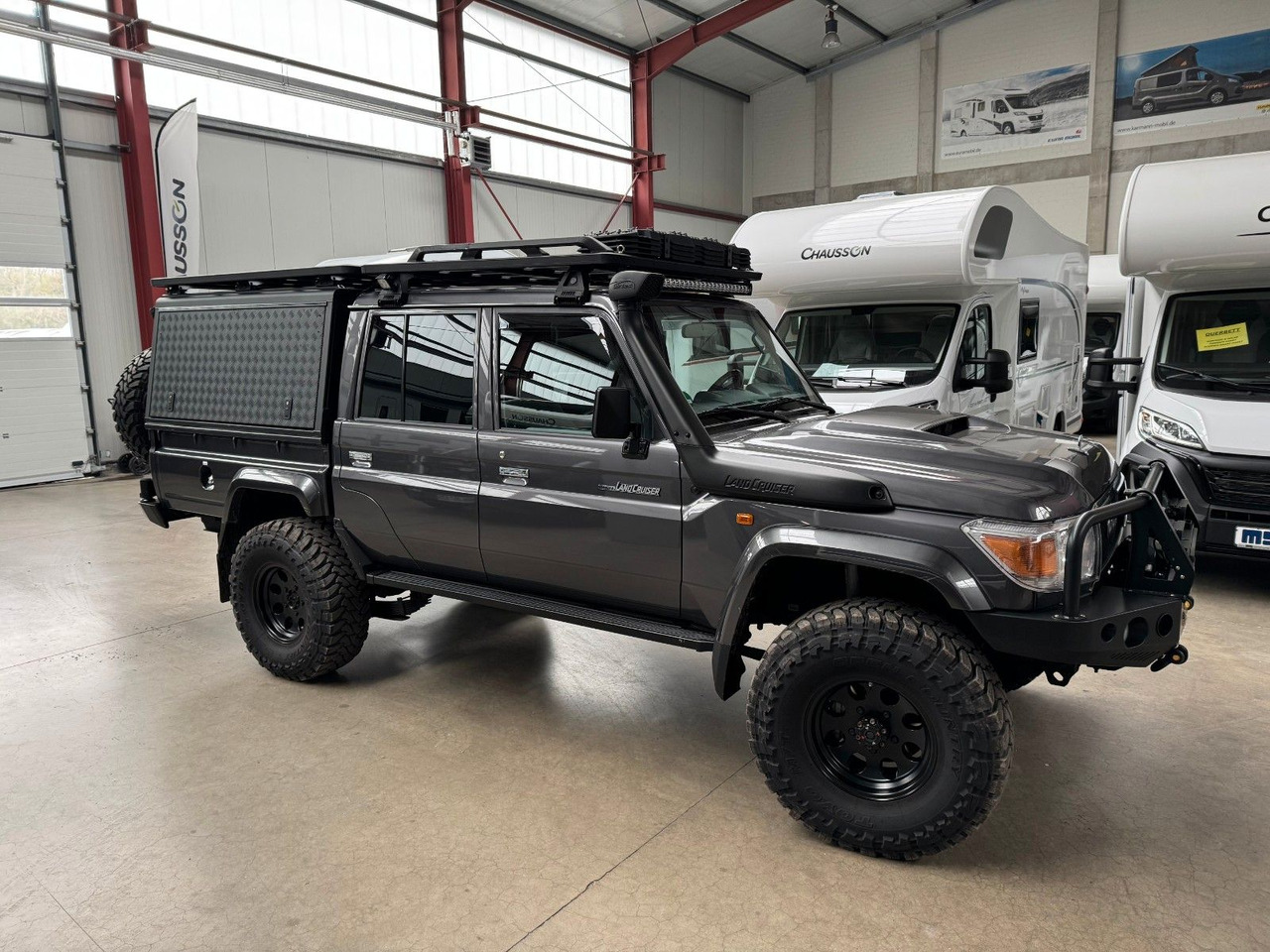 Toyota TOYOTA LAND CRUISER GRJ 79 DC - VX LIMITED - 皮卡车:图2 Toyota TOYOTA LAND CRUISER GRJ 79 DC - VX LIMITED - 皮卡车:图2