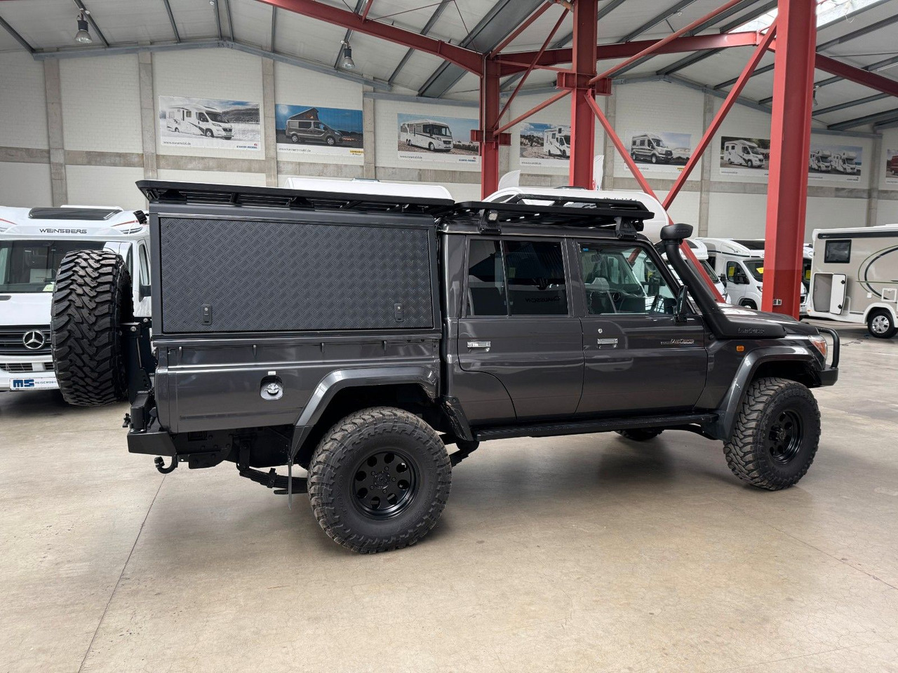 Toyota TOYOTA LAND CRUISER GRJ 79 DC - VX LIMITED - 皮卡车:图1 Toyota TOYOTA LAND CRUISER GRJ 79 DC - VX LIMITED - 皮卡车:图1