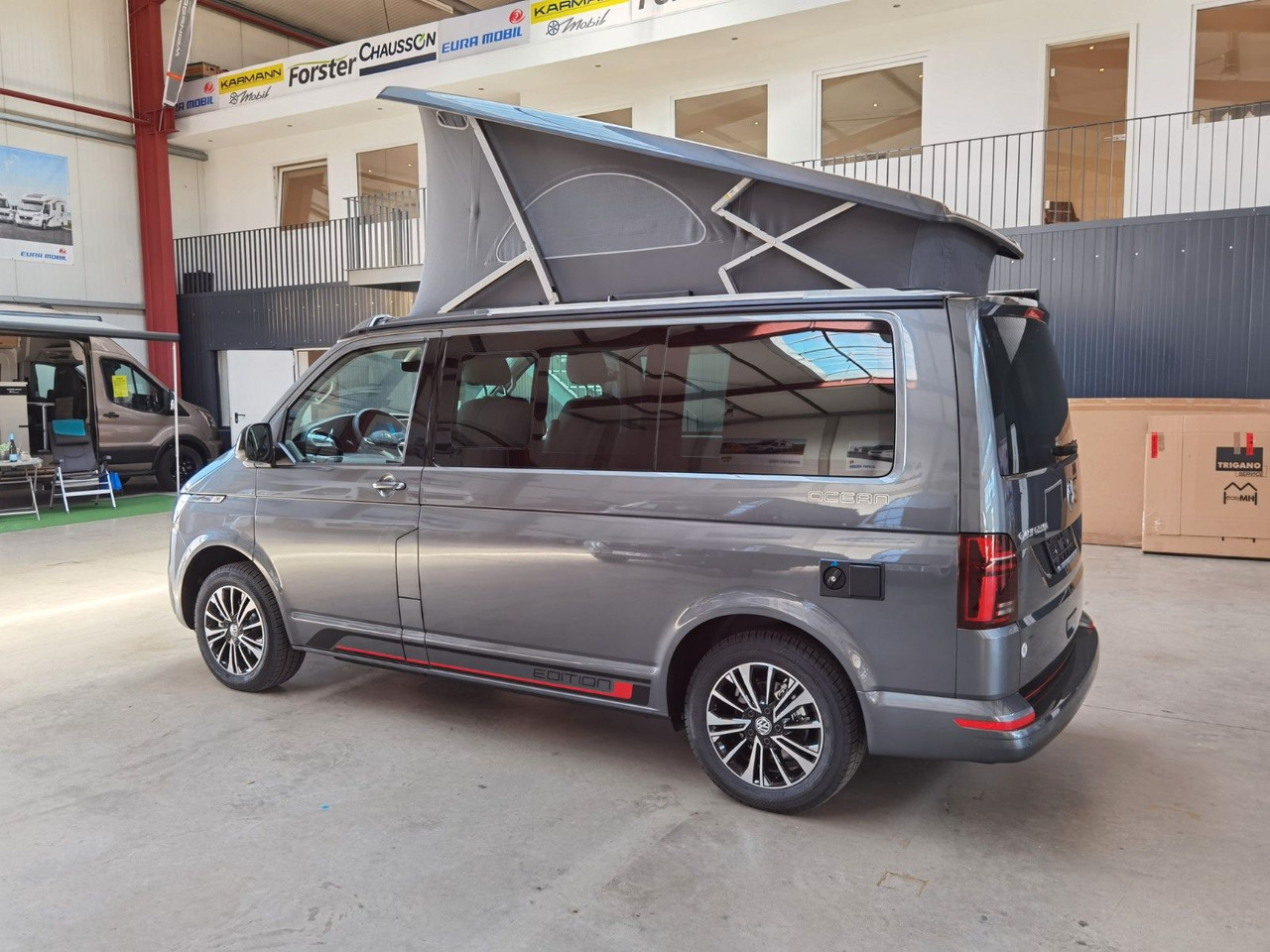 Volkswagen T6.1 CALIFORNIA OCEAN EDITION / DSG / NAVI / ACC - 小型客车:图5 Volkswagen T6.1 CALIFORNIA OCEAN EDITION / DSG / NAVI / ACC - 小型客车:图5