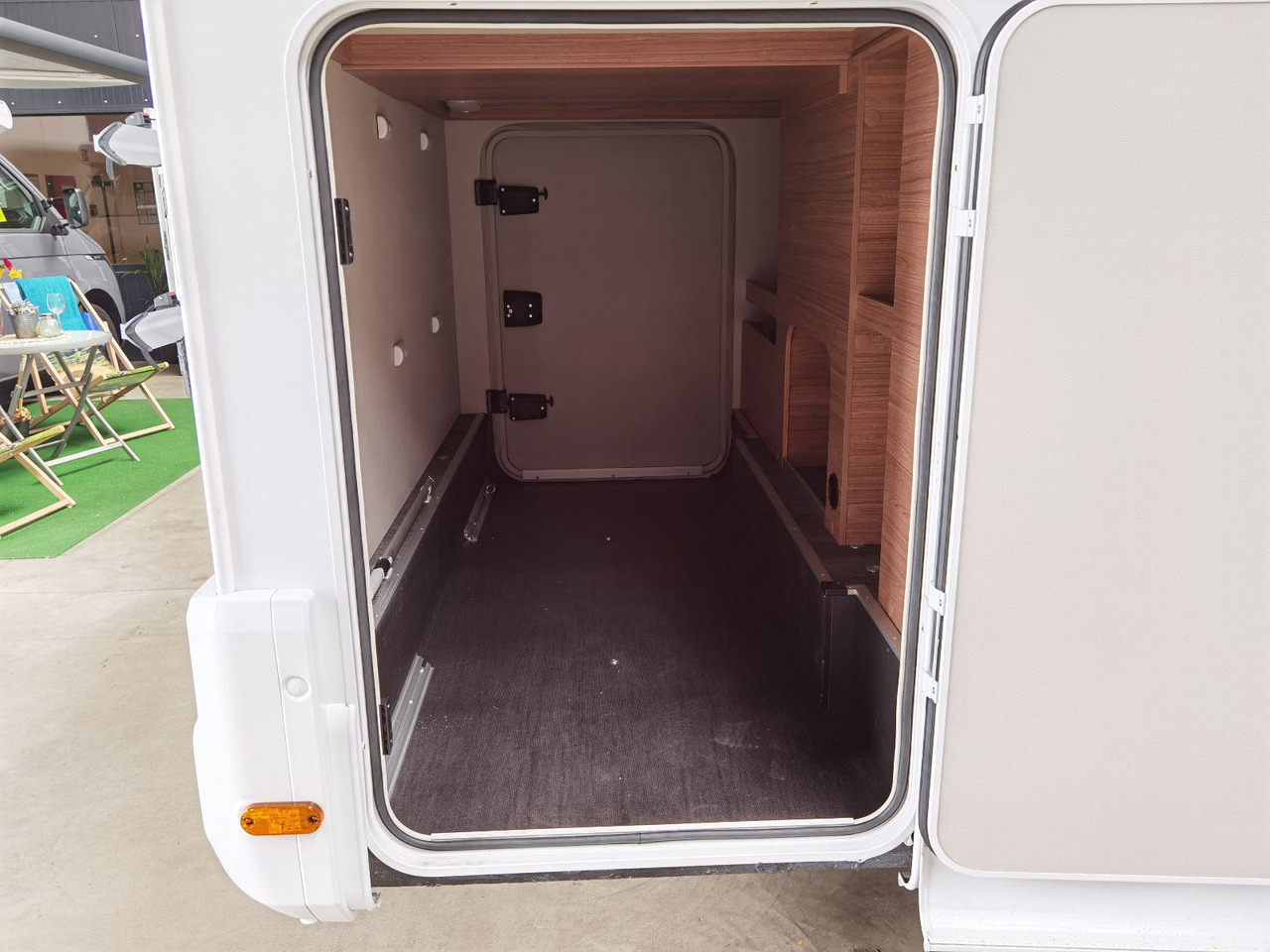 半集成房车 Weinsberg CARACOMPACT 640 MEG EDITION-PEPPER /-MODELL 2025：图7