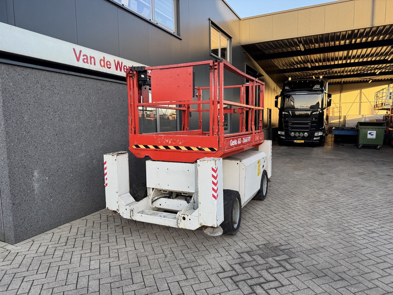 Genie GS 2668 RT Hoogwerker / Arbeitsbuhne 10mtr werkhoogte 4x4 kubota DIESEL 2010 - 剪式升降机:图3 Genie GS 2668 RT Hoogwerker / Arbeitsbuhne 10mtr werkhoogte 4x4 kubota DIESEL 2010 - 剪式升降机:图3