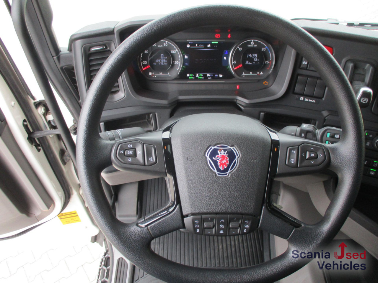 SCANIA R 460 A4x2NA / ADR AT / Navi / LED / Hydr. - 牵引车:图2 SCANIA R 460 A4x2NA / ADR AT / Navi / LED / Hydr. - 牵引车:图2