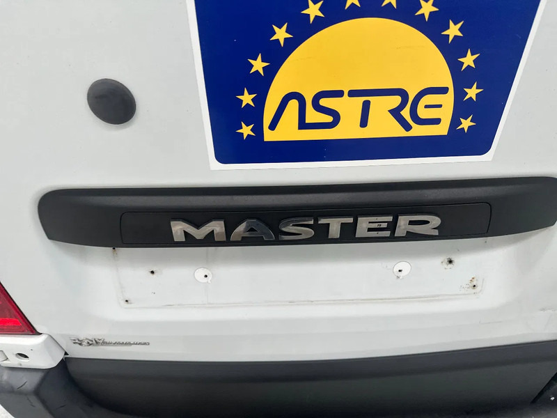 Renault Master 2.3 - 无侧窗厢式货车:图4 Renault Master 2.3 - 无侧窗厢式货车:图4