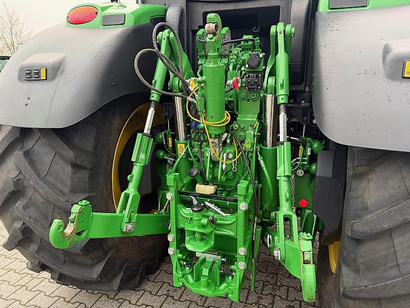 John Deere 6R230 AP 50KM COMMAND-PRO 2023 1820 UUR!!! - 拖拉机:图4 John Deere 6R230 AP 50KM COMMAND-PRO 2023 1820 UUR!!! - 拖拉机:图4