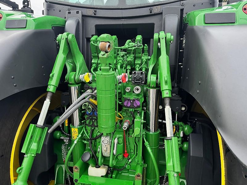 John Deere 6R250 AP 50KM COMMAN-PRO FH+FA G5-PLUS 2024 765 UUR!!! - 拖拉机:图5 John Deere 6R250 AP 50KM COMMAN-PRO FH+FA G5-PLUS 2024 765 UUR!!! - 拖拉机:图5