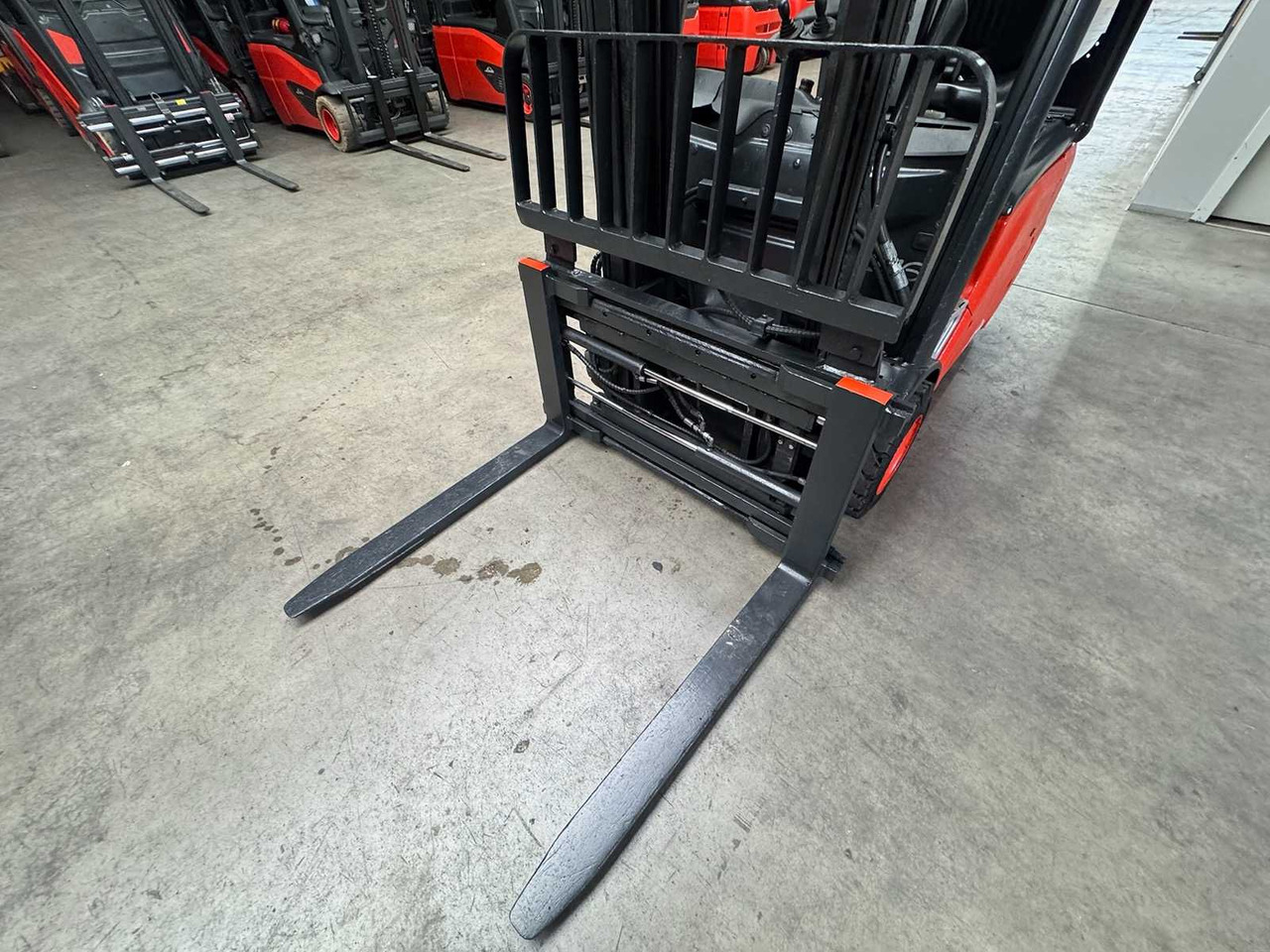 04/2021 LINDE E16 1.600 KG 3.+4. - 叉车:图3 04/2021 LINDE E16 1.600 KG 3.+4. - 叉车:图3