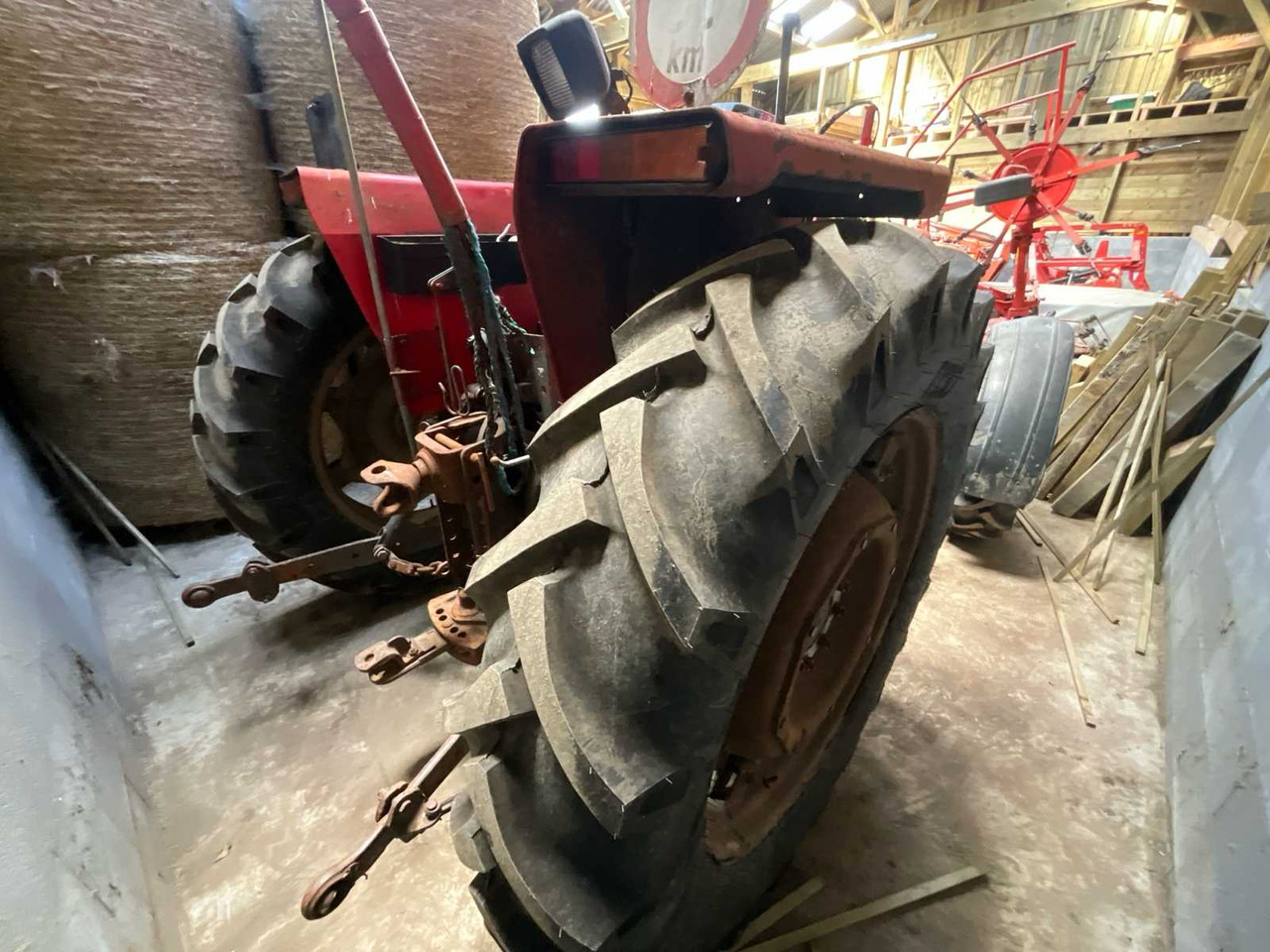 1986 MASSEY-FERGUSON 355 4WD AGRICULTURAL TRACTOR - 拖拉机:图5 1986 MASSEY-FERGUSON 355 4WD AGRICULTURAL TRACTOR - 拖拉机:图5