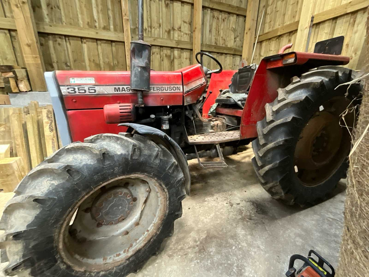 1986 MASSEY-FERGUSON 355 4WD AGRICULTURAL TRACTOR - 拖拉机:图2 1986 MASSEY-FERGUSON 355 4WD AGRICULTURAL TRACTOR - 拖拉机:图2