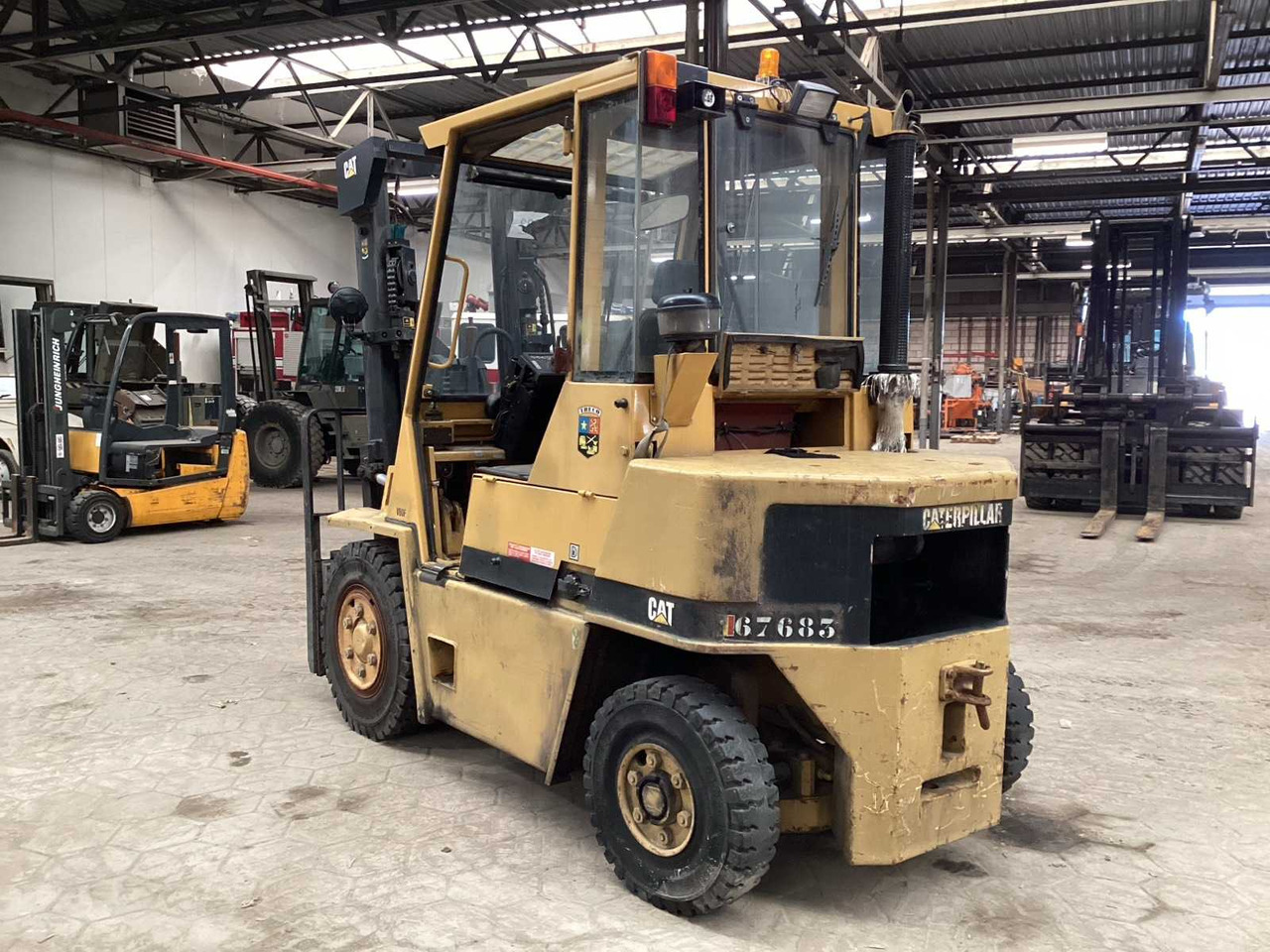 1992 CATERPILLAR V80 F FORKLIFT - 叉车:图4 1992 CATERPILLAR V80 F FORKLIFT - 叉车:图4