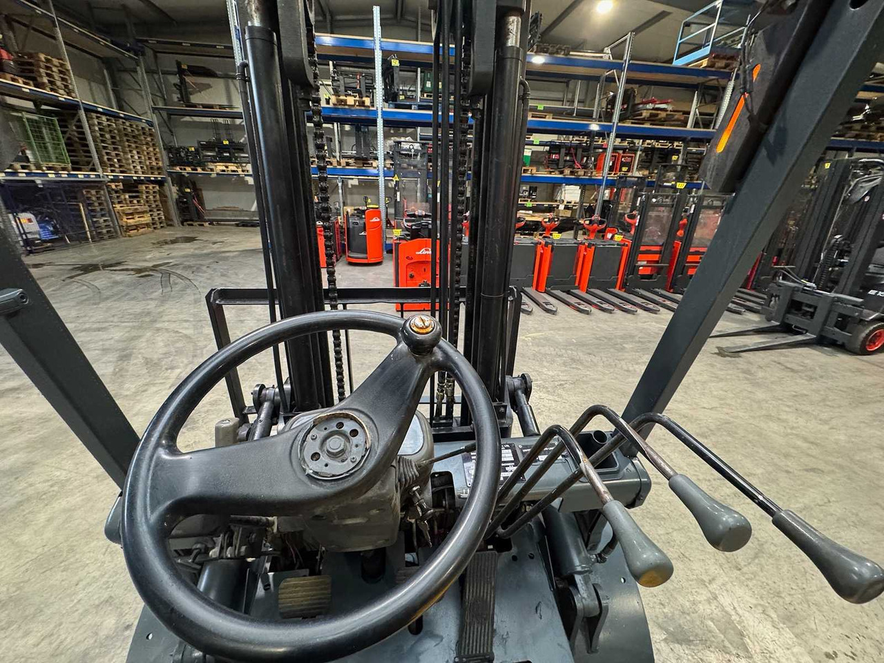 叉车 1992 SERVICE IN 415 HOURS TCM FG30N5 3,000KG GAS FORKLIFT FORKLIFT NISSAN ENGINE：图14