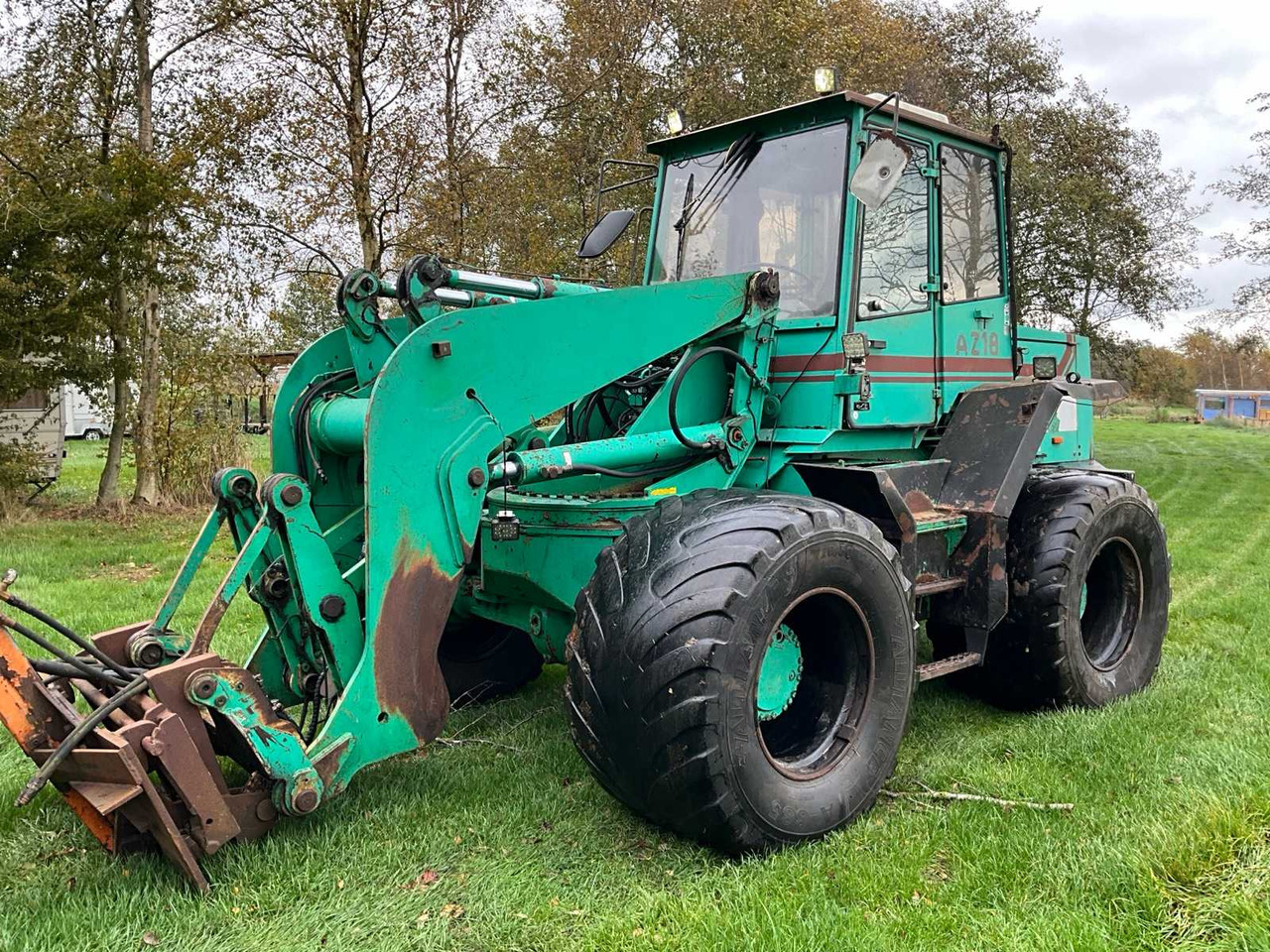 1996 AHLMANN AZ18 SHOVEL - 轮式装载机:图5 1996 AHLMANN AZ18 SHOVEL - 轮式装载机:图5