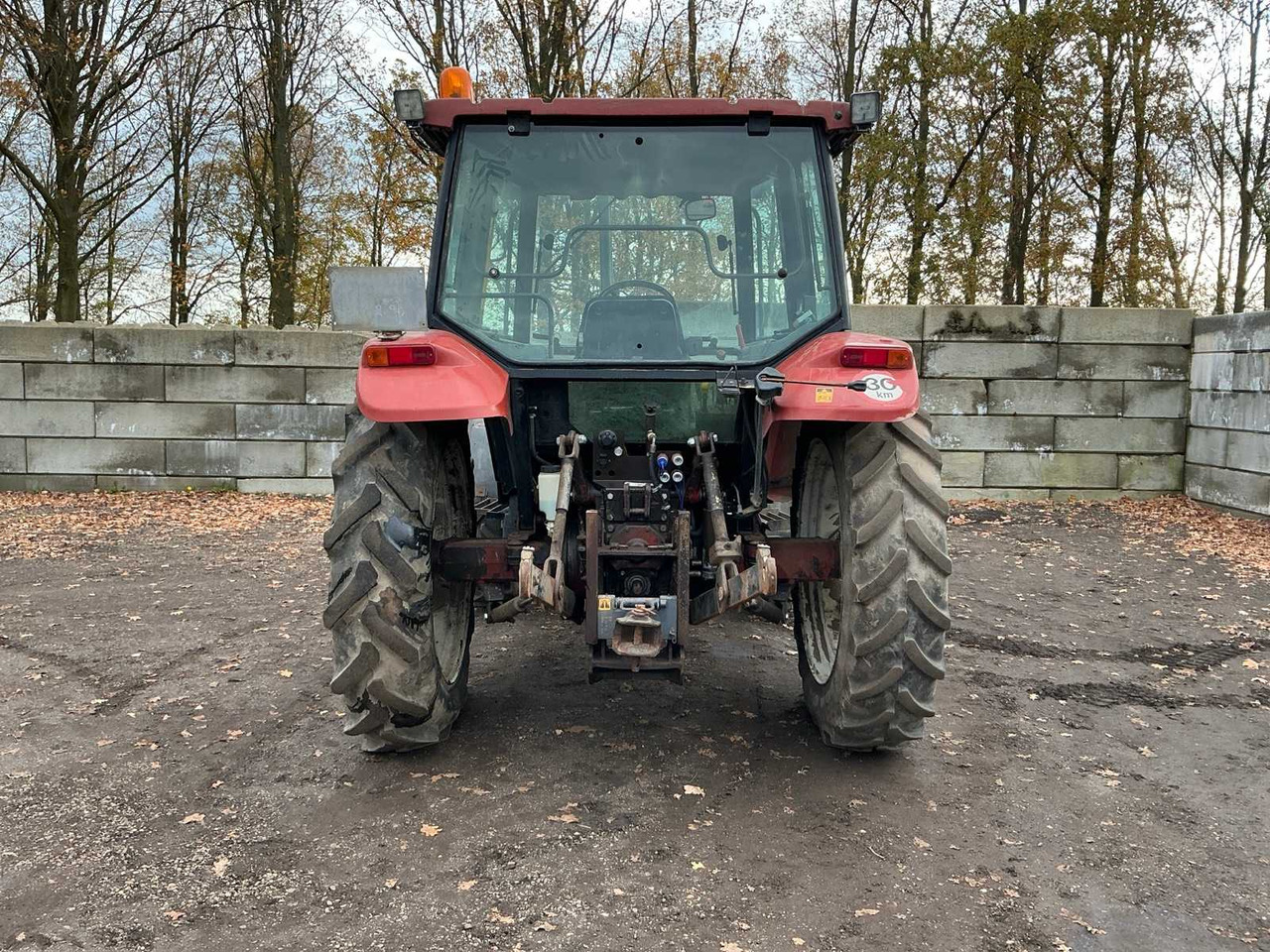 1996 NEW HOLLAND L85 DT ALL-WHEEL DRIVE FARM TRACTOR - 拖拉机:图4 1996 NEW HOLLAND L85 DT ALL-WHEEL DRIVE FARM TRACTOR - 拖拉机:图4