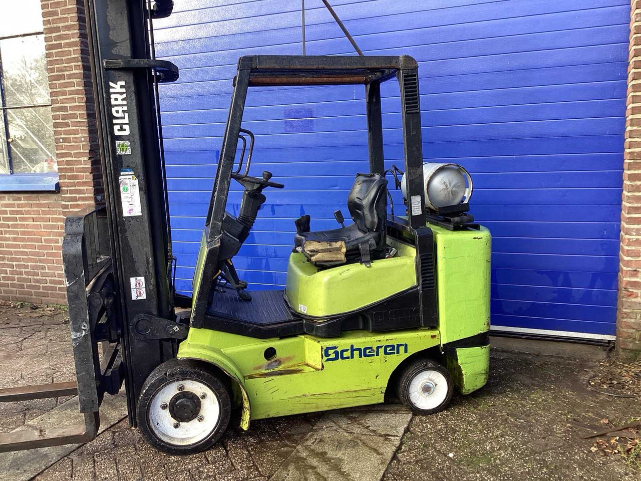 1999 CLARK CGC30 FORKLIFT 7300 MM - 叉车:图5 1999 CLARK CGC30 FORKLIFT 7300 MM - 叉车:图5