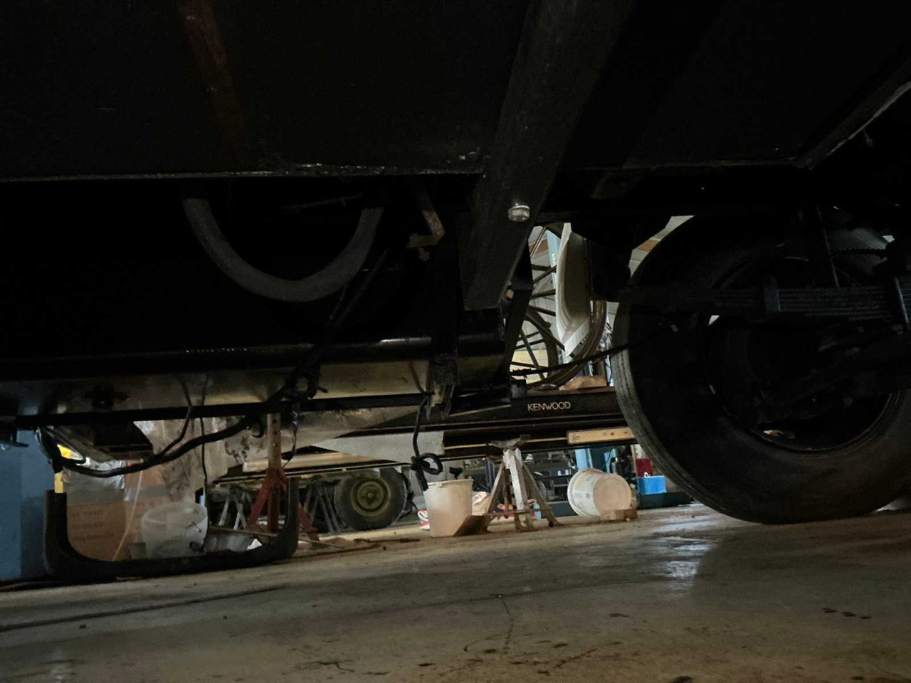 卡车 1999 FORD F-650 DUAL-CAB PICKUP TRUCK:图21 卡车 1999 FORD F-650 DUAL-CAB PICKUP TRUCK:图21