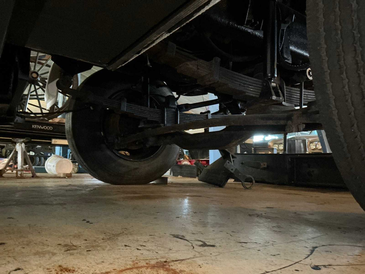 卡车 1999 FORD F-650 DUAL-CAB PICKUP TRUCK:图20 卡车 1999 FORD F-650 DUAL-CAB PICKUP TRUCK:图20