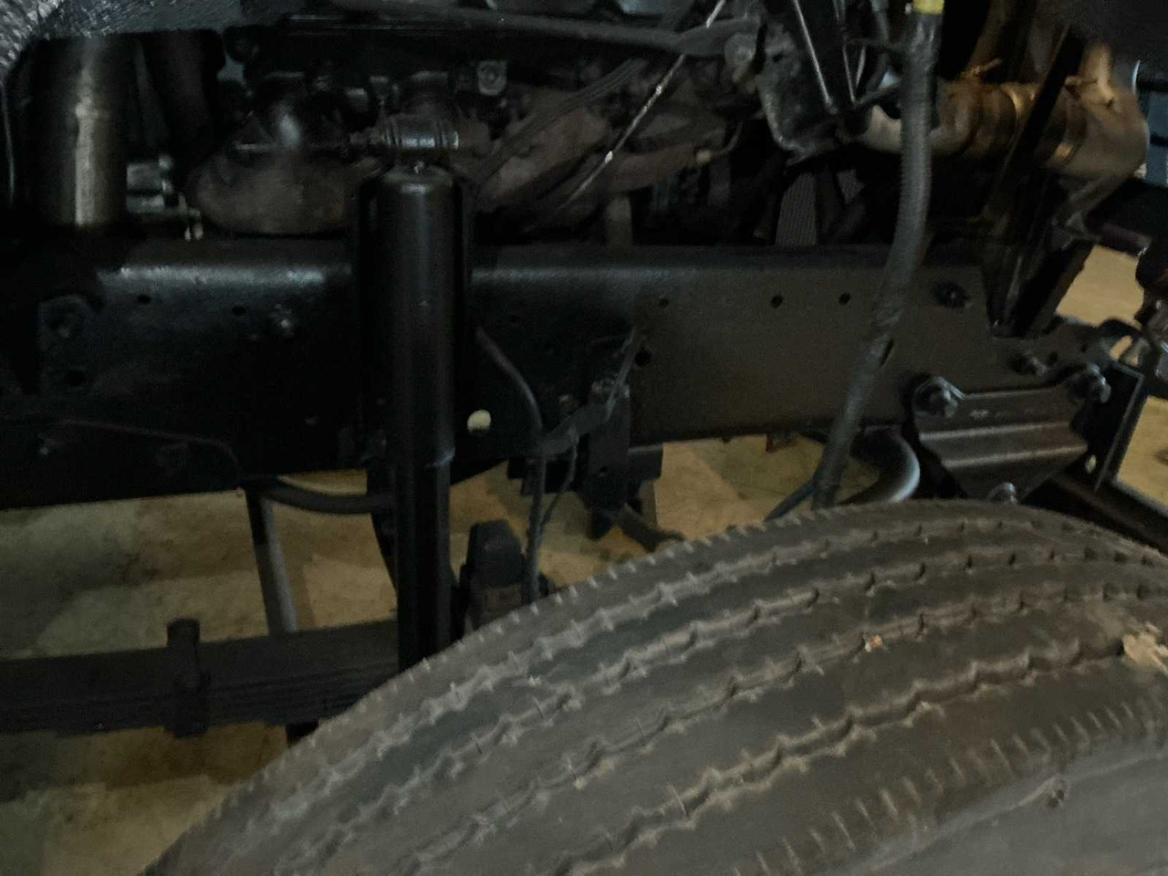 卡车 1999 FORD F-650 DUAL-CAB PICKUP TRUCK:图24 卡车 1999 FORD F-650 DUAL-CAB PICKUP TRUCK:图24